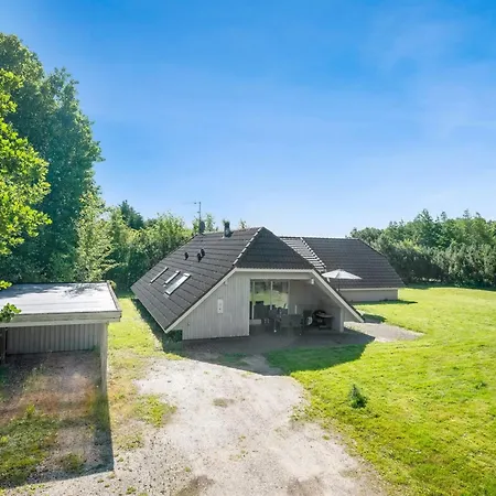 Holiday home Hera By Interhome